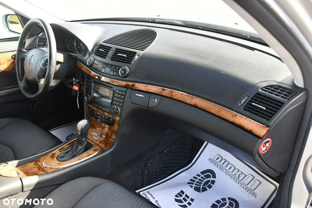 Mercedes-Benz Klasa E - 21