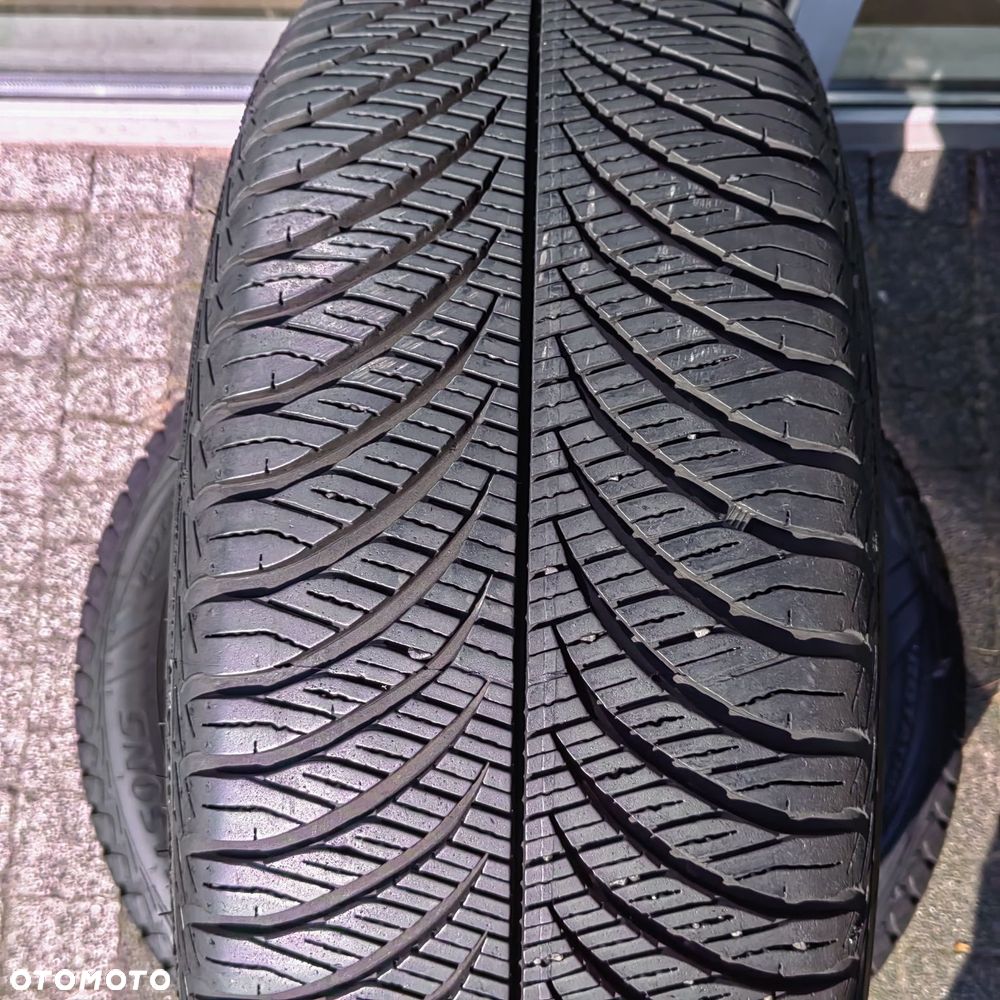 215/55R17 94V Goodyear Vector4 seasons gen-2 para całoroczne PC49 - 3