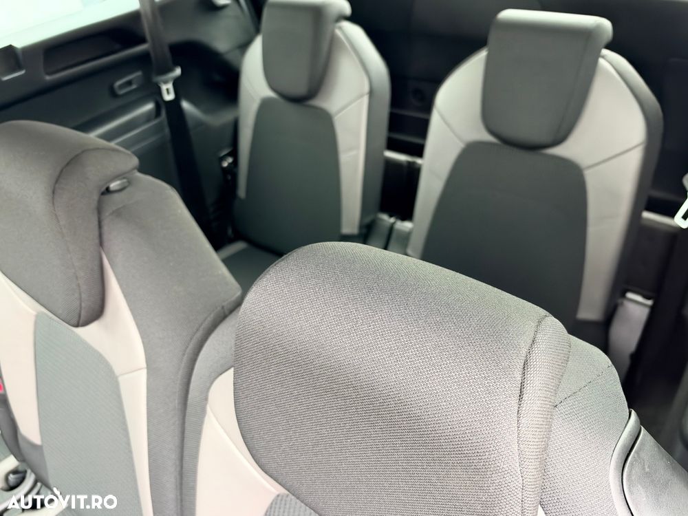 Citroën C4 Grand Picasso - 17