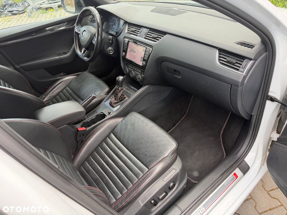 Skoda Octavia 2.0 TDI 4x4 RS Challenge DSG - 25