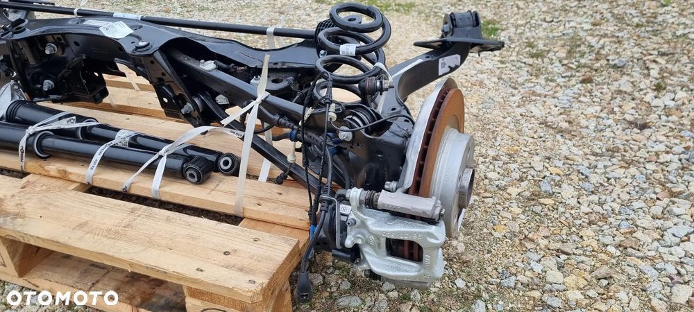 BMW X1 U11 2022- Zacisk hamulcowy tył prawy lewy  Oryginał demontaż - 3