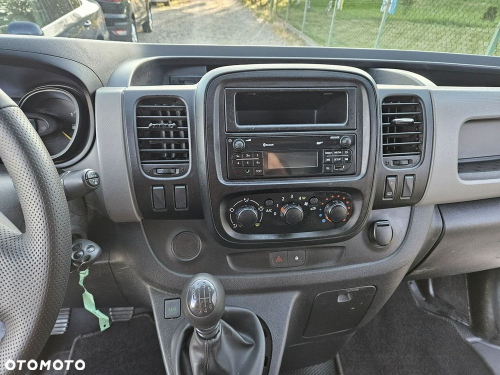 Renault Trafic - 13