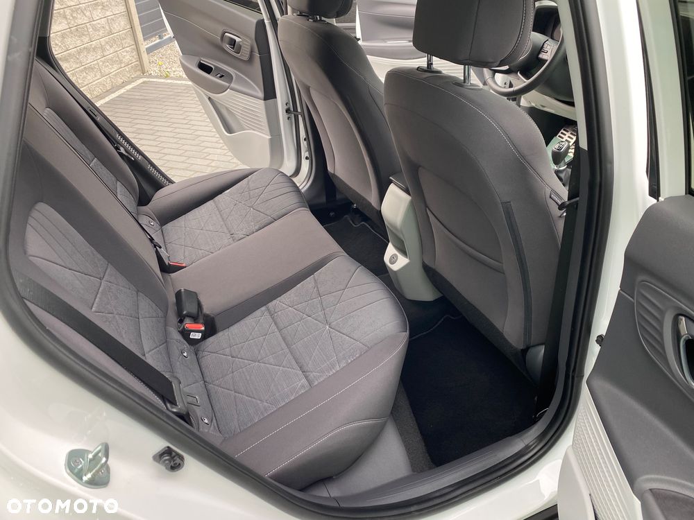 Hyundai Bayon 1.0 T-GDI 48V-Hybrid Intro - 7