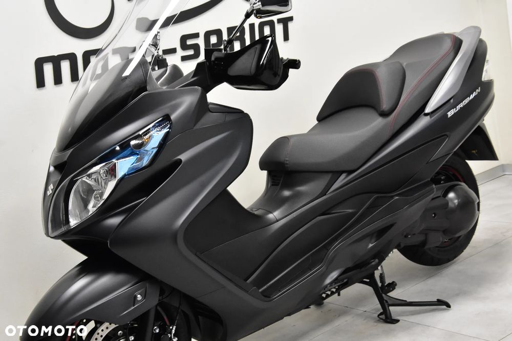 Suzuki Burgman - 9