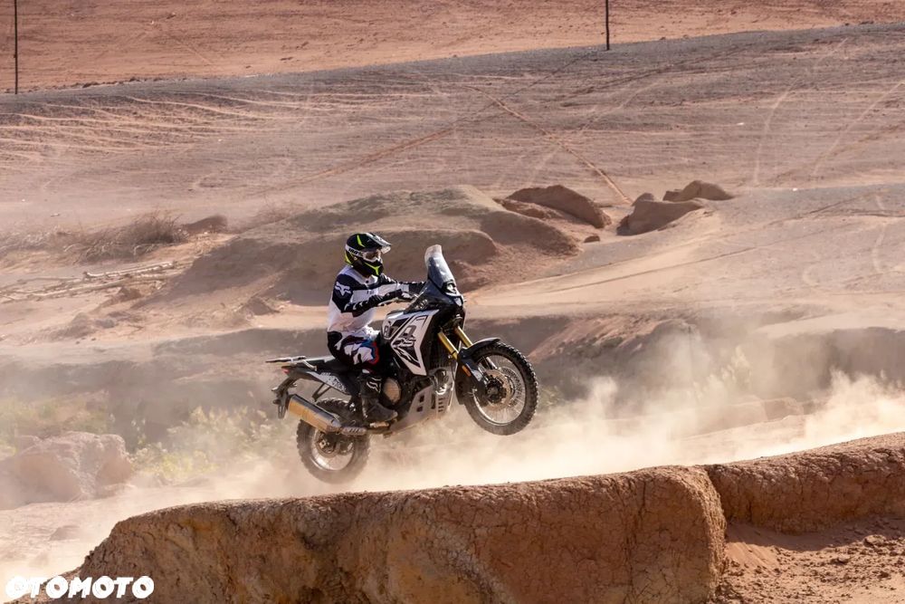 VOGE 800 Rally