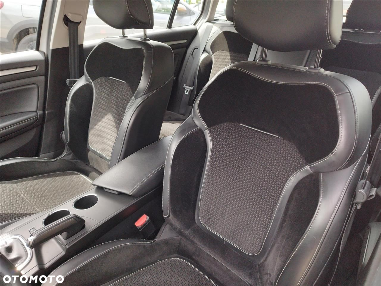 Renault Megane 1.5 Blue dCi Intens - 10
