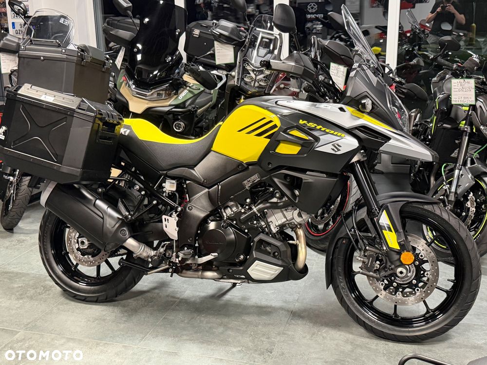 Suzuki V-STROM - 1