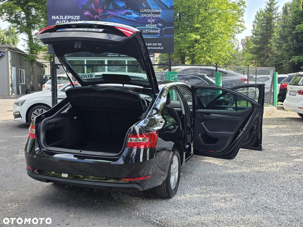 Skoda Superb 2.0 TDI SCR Style - 11