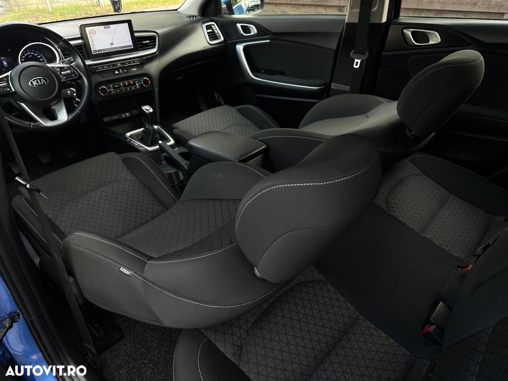 Kia Ceed - 26