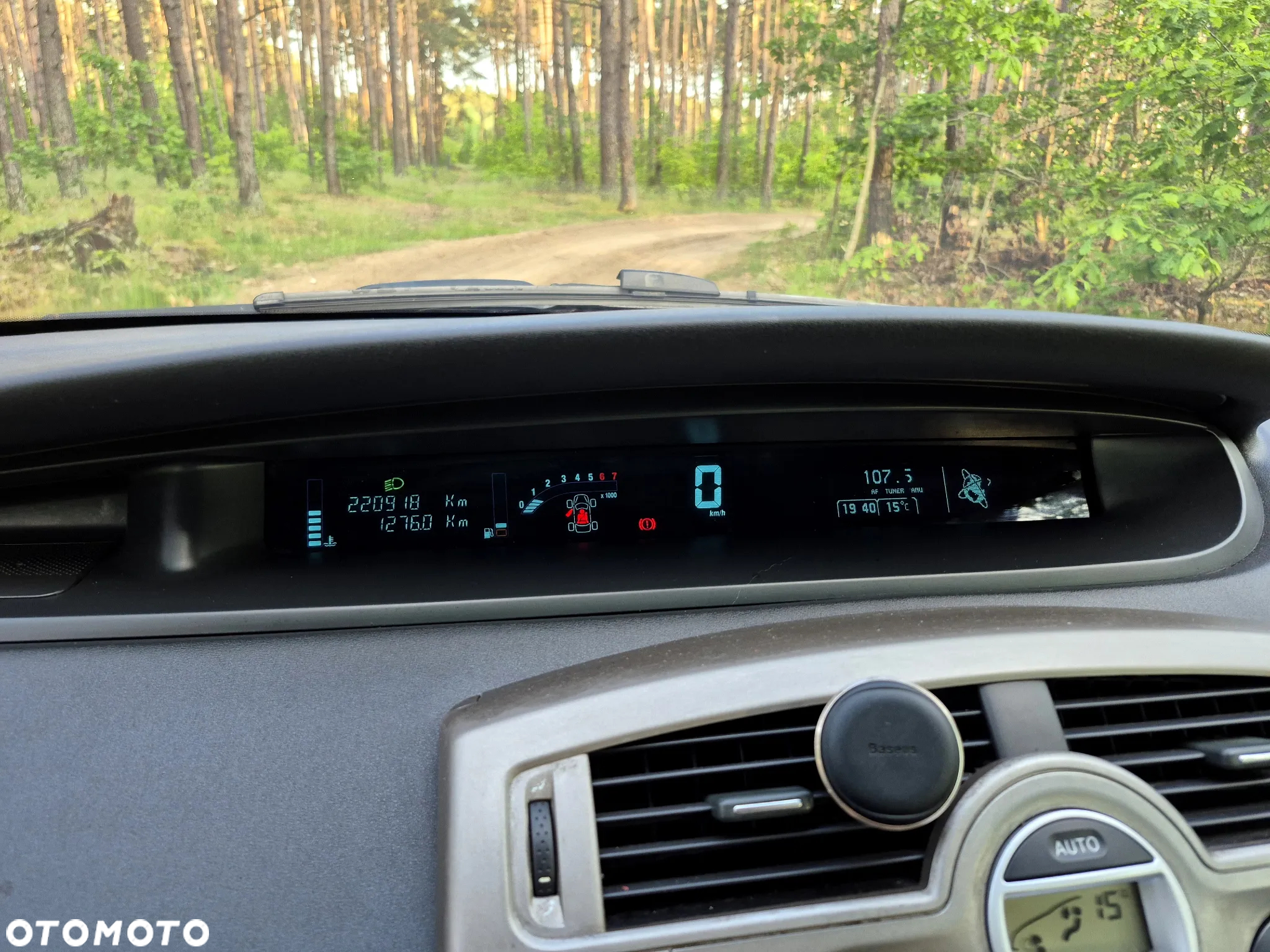 Renault Scenic 2.0 16V Avantage - 11