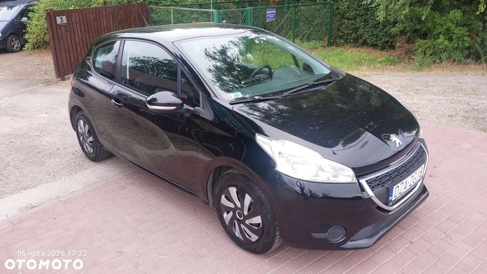 Peugeot 208 - 10
