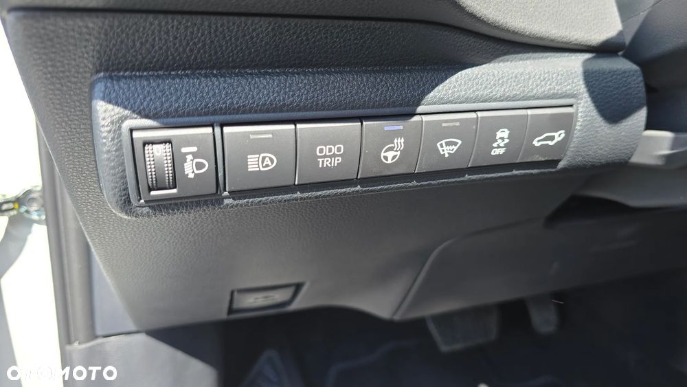 Toyota Corolla 2.0 Hybrid GR Sport - 13