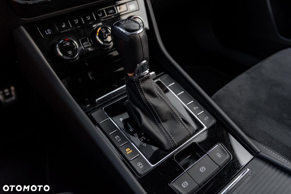 Skoda Superb 2.0 TSI DSG SportLine - 27