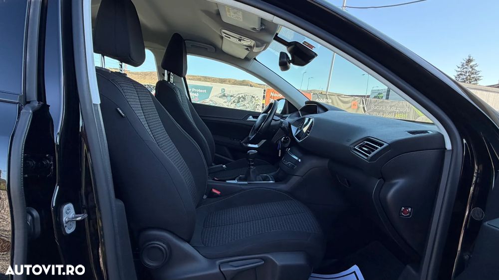 Peugeot 308 - 9