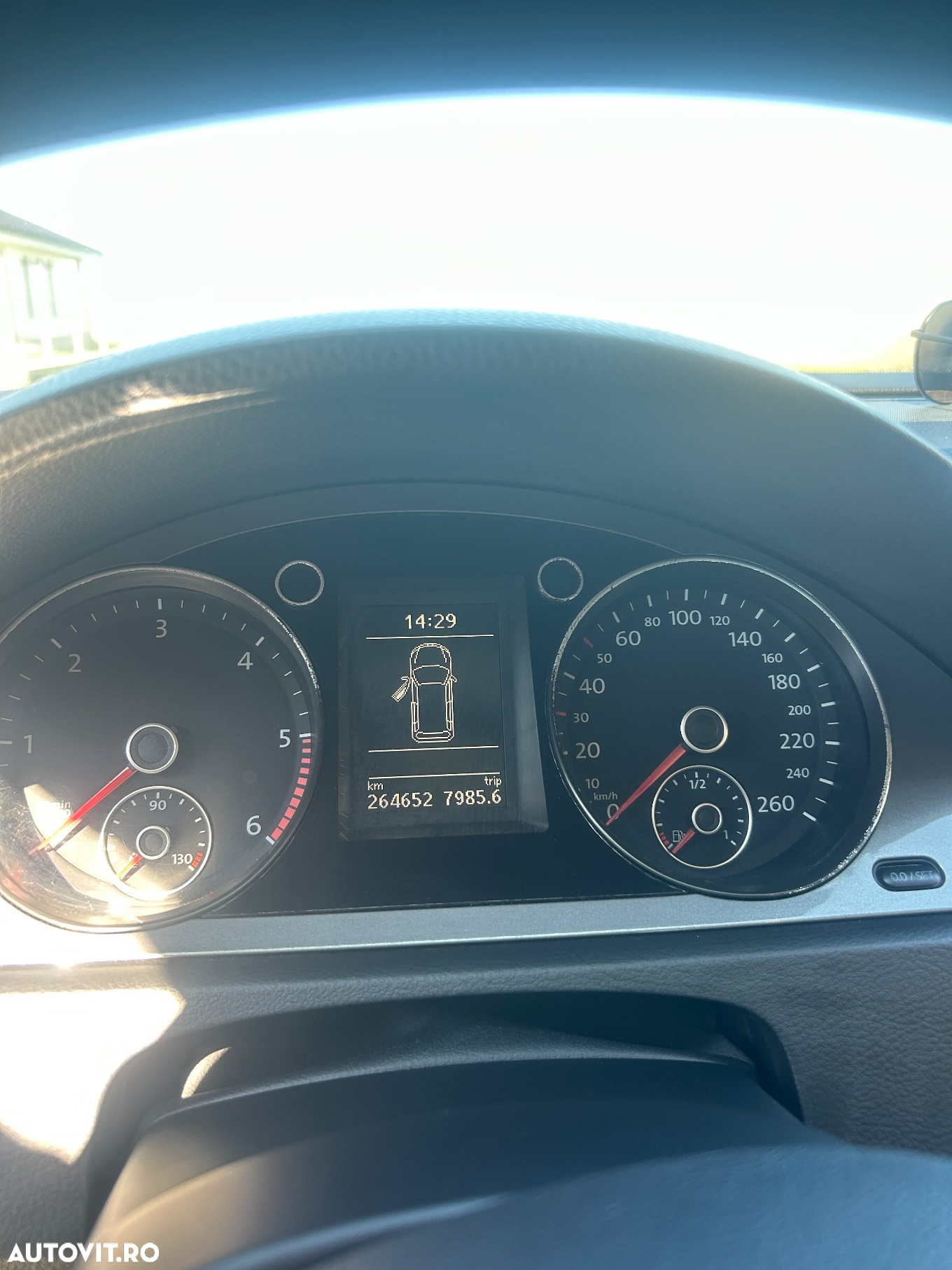 Volkswagen Passat - 16