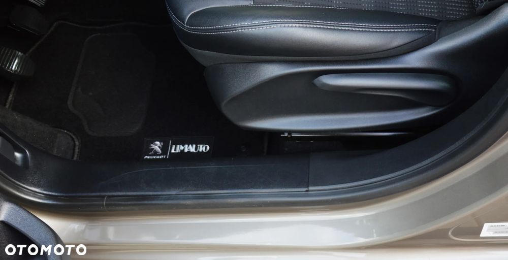 Peugeot 2008 - 16