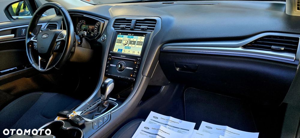 Ford Mondeo 2.0 EcoBlue Titanium - 24