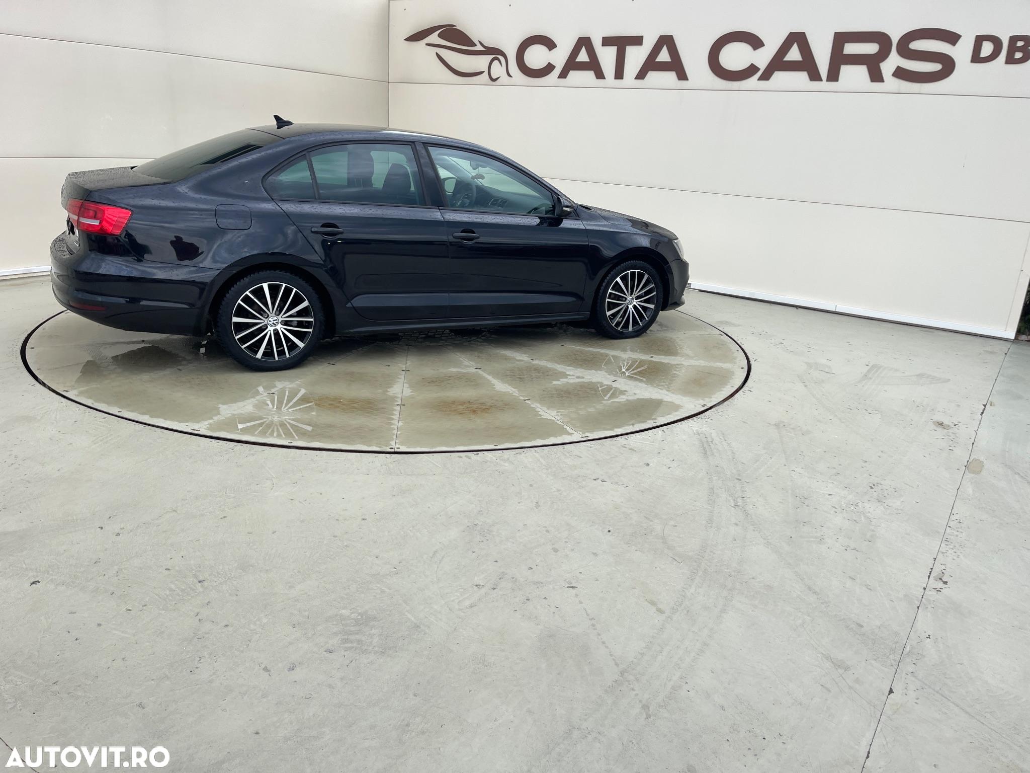 Volkswagen Jetta - 17