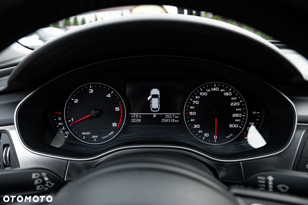 Audi A6 Avant 2.0 TDI Ultra S tronic - 30