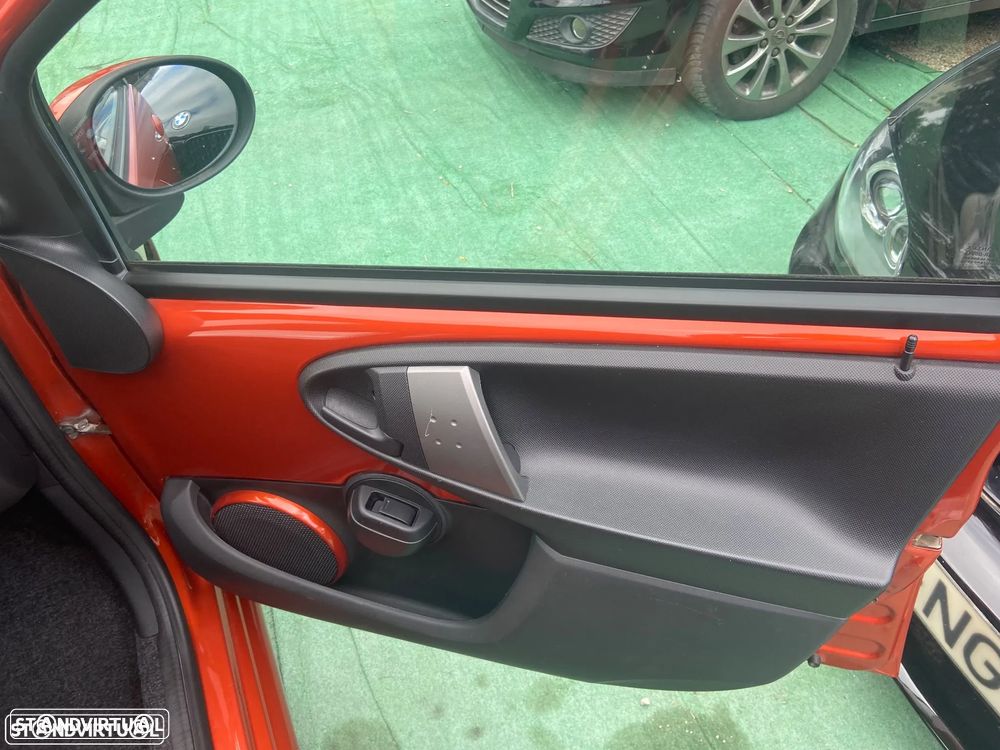 Toyota Aygo 1.0 Orange Edition+VSC - 13