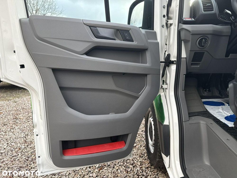 Volkswagen Crafter - 11