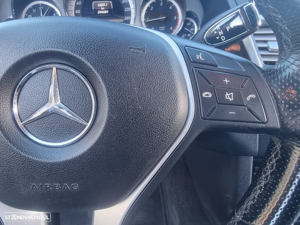 Mercedes-Benz E 200 - 26