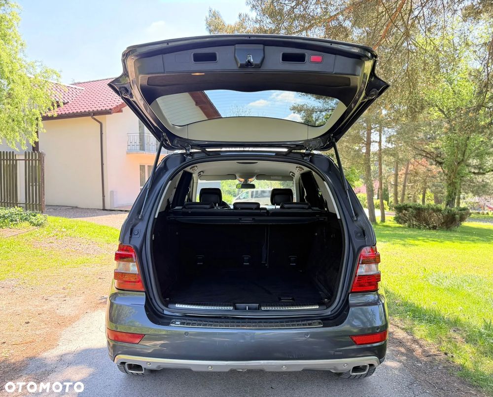 Mercedes-Benz ML - 32
