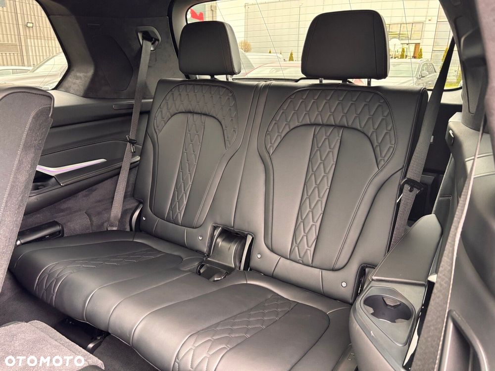 BMW X7 xDrive40i mHEV M Sport sport - 23