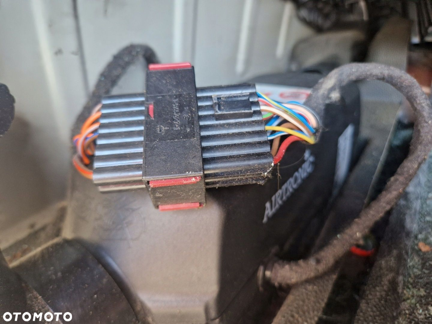 WEBASTO OGRZEWANIE POSTOJOWE FORD F-MAX 500 EBERSPACHER AIRTRONIC D2 24V - 3