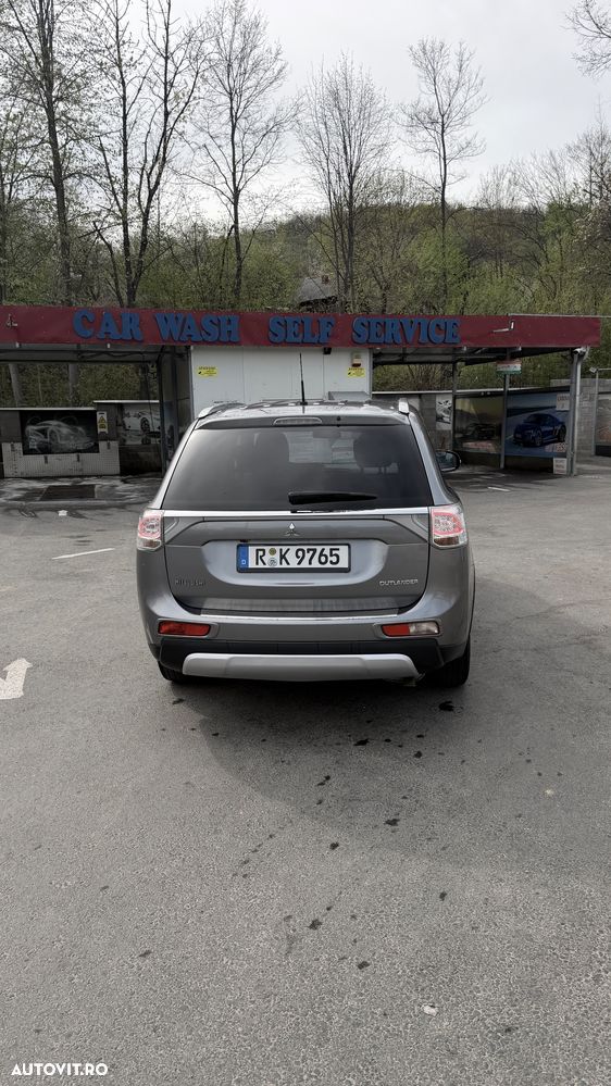 Mitsubishi Outlander 2.2L DI-D 6AT 4WD Intense+ A04 - 6