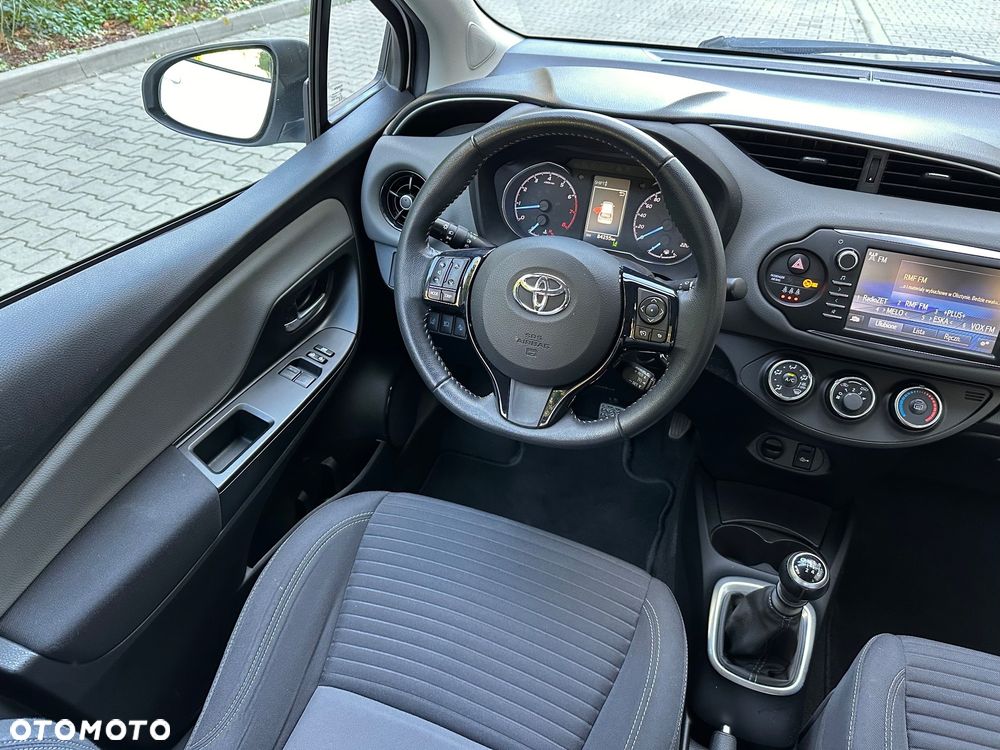 Toyota Yaris 1.5 Premium - 13
