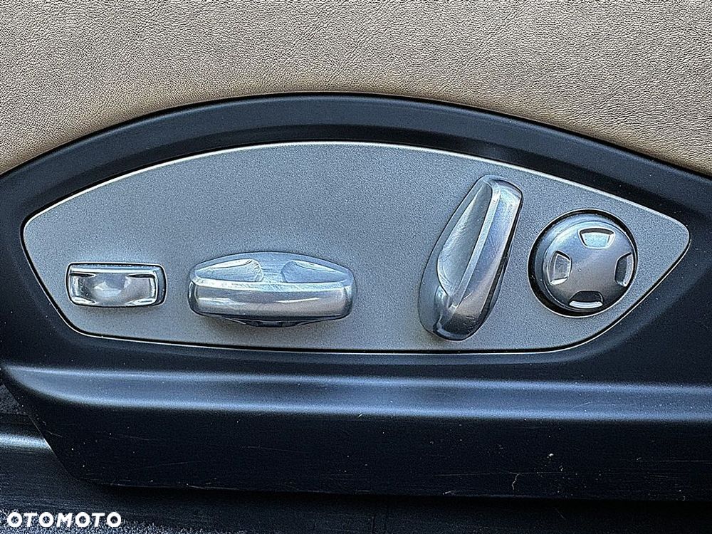 Porsche Panamera 4 - 17