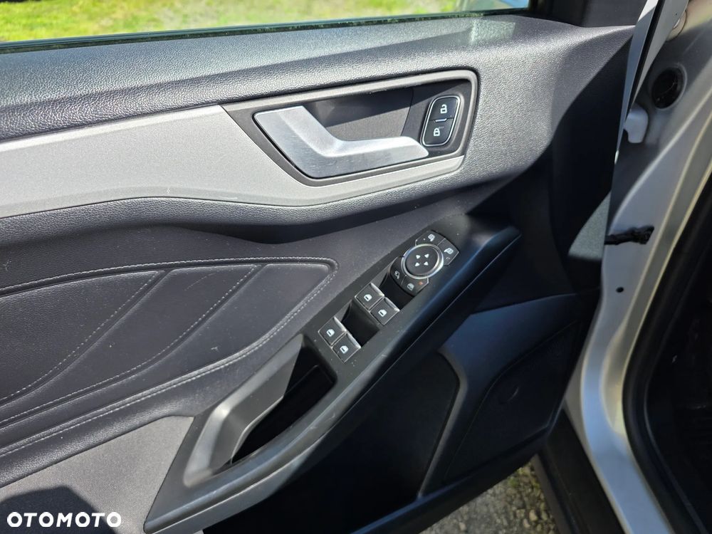 Ford Focus 1.5 EcoBlue Active Business - 18
