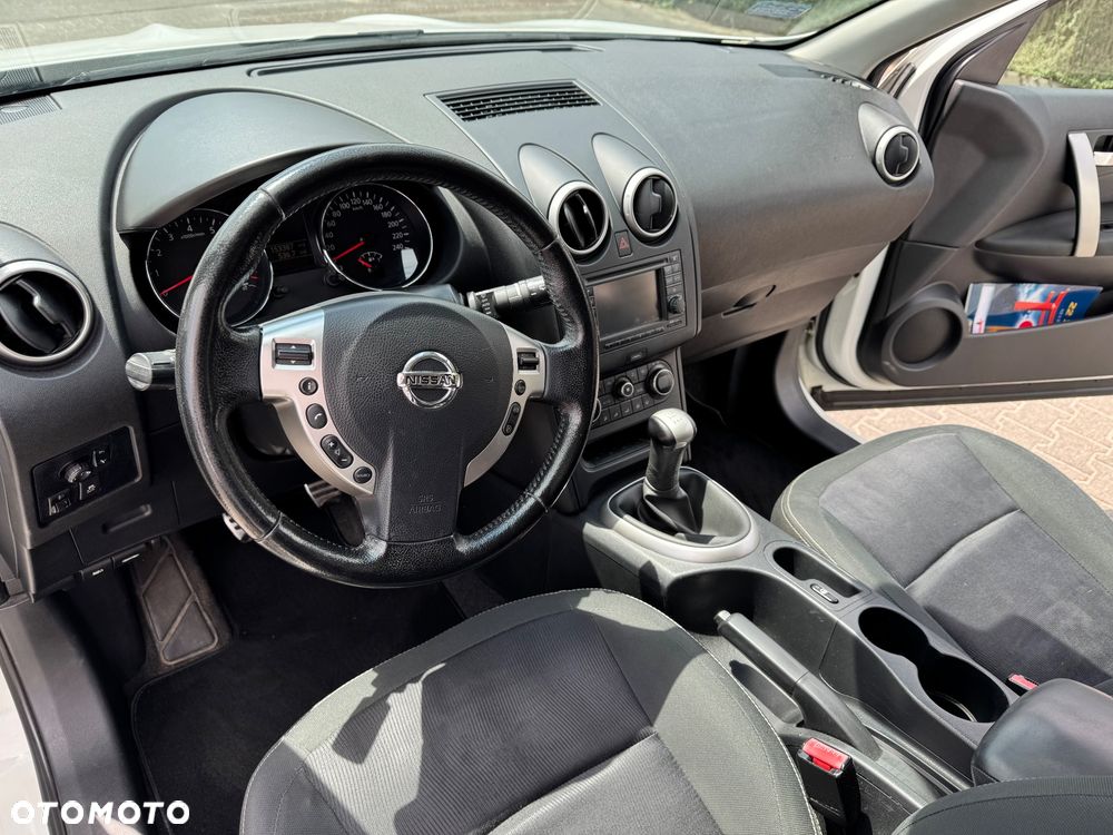 Nissan Qashqai - 24