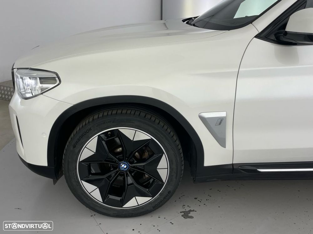 BMW iX3 Impressive - 18