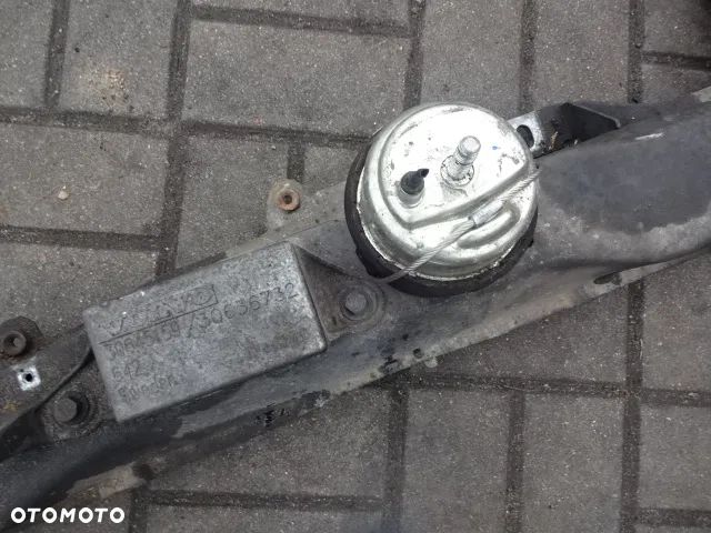 Belka pod silnik Volvo V70 2.4d 30645159 - 5