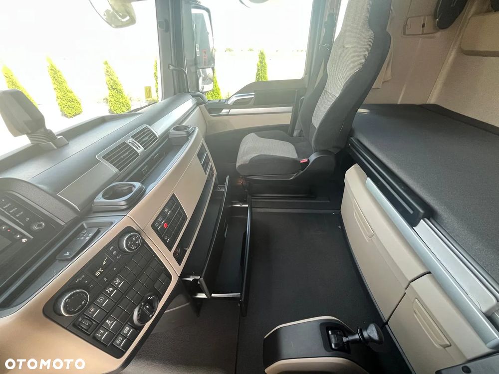 MAN MAN TGX 18.460 / ADR / RETARDER / NISKI PRZEBIEG / SPROWADZONY - 19