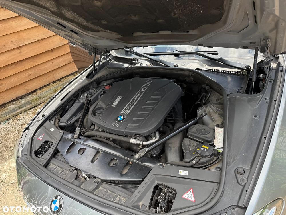 BMW Seria 5 530d xDrive Luxury Line - 9