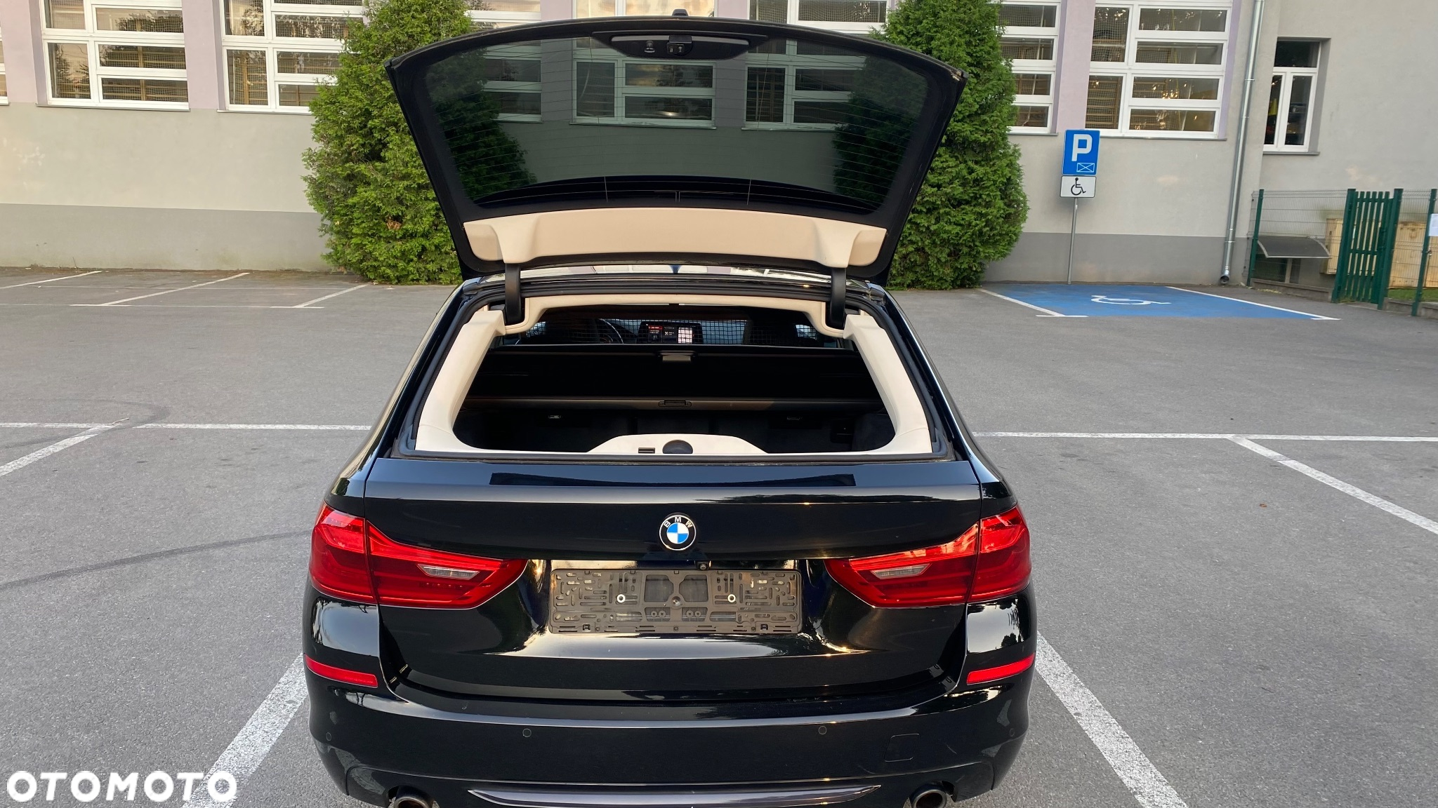 BMW Seria 5 525d Touring Sport Line - 8