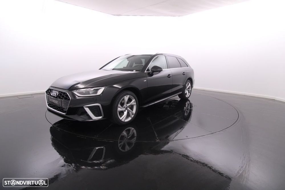 Audi A4 Avant 35 TDI S line S tronic - 1