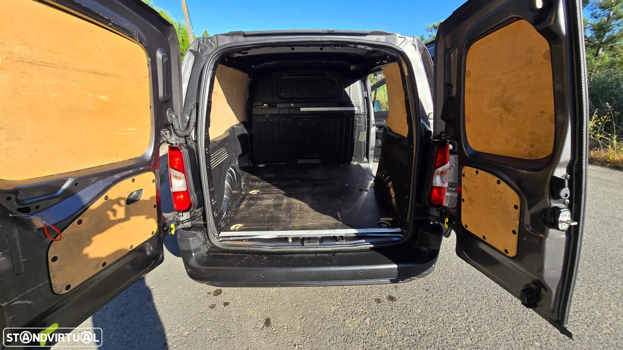Peugeot Partner Asphalt c/autm - 23