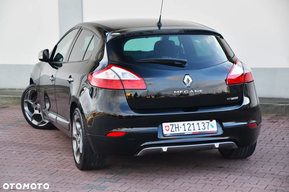 Renault Megane TCe 180 GT - 37