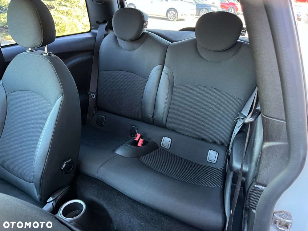 MINI Cooper S Standard - 19