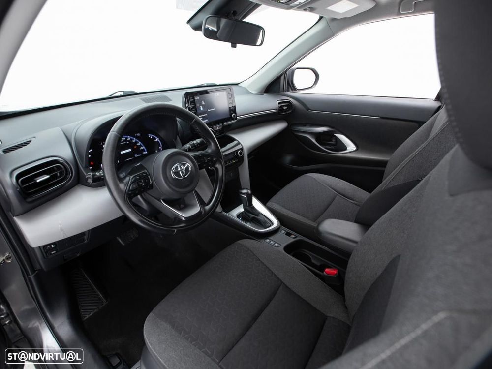 Toyota Yaris Cross 1.5 HDF Comfort Plus - 7