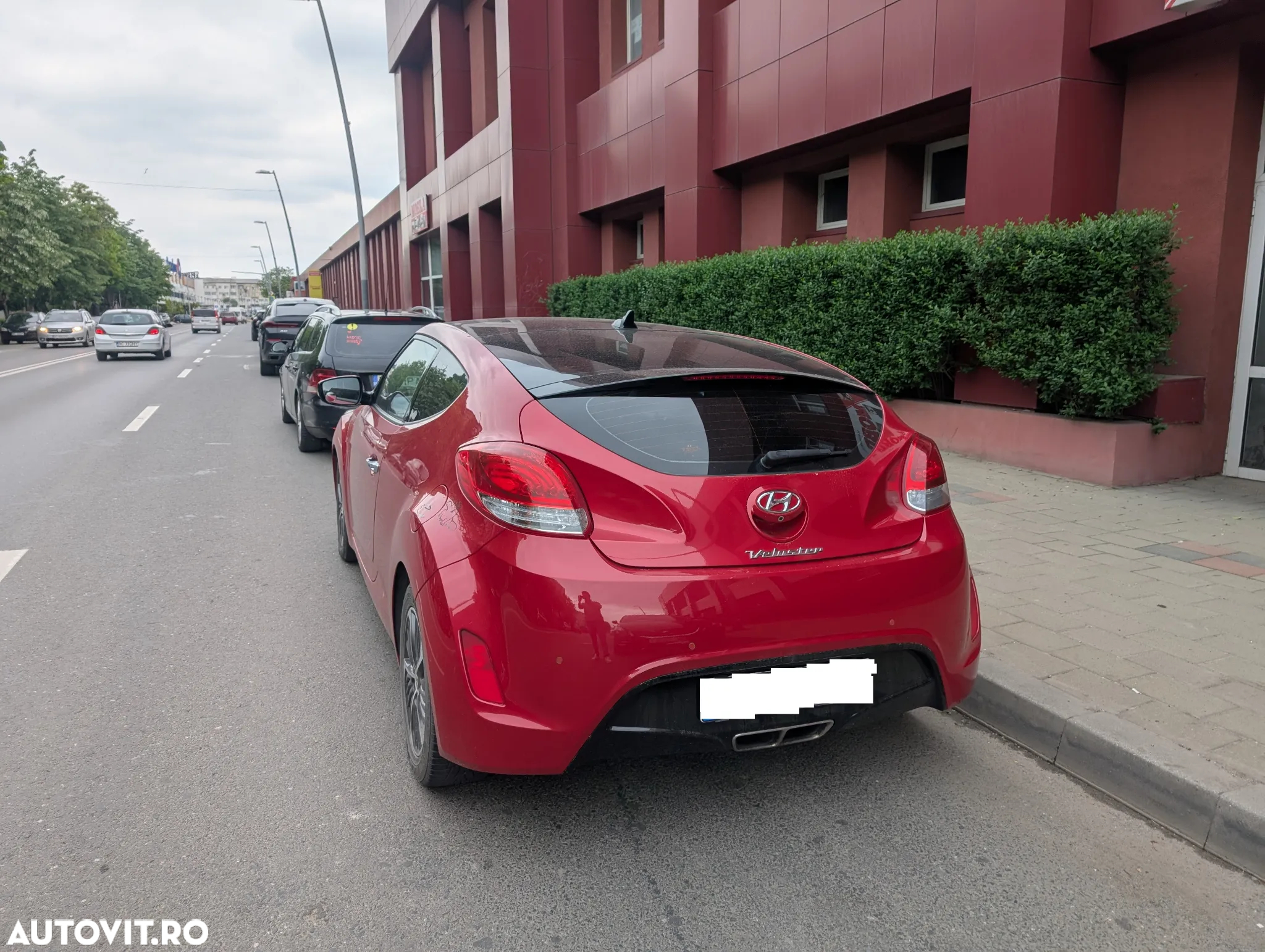Hyundai Veloster - 4