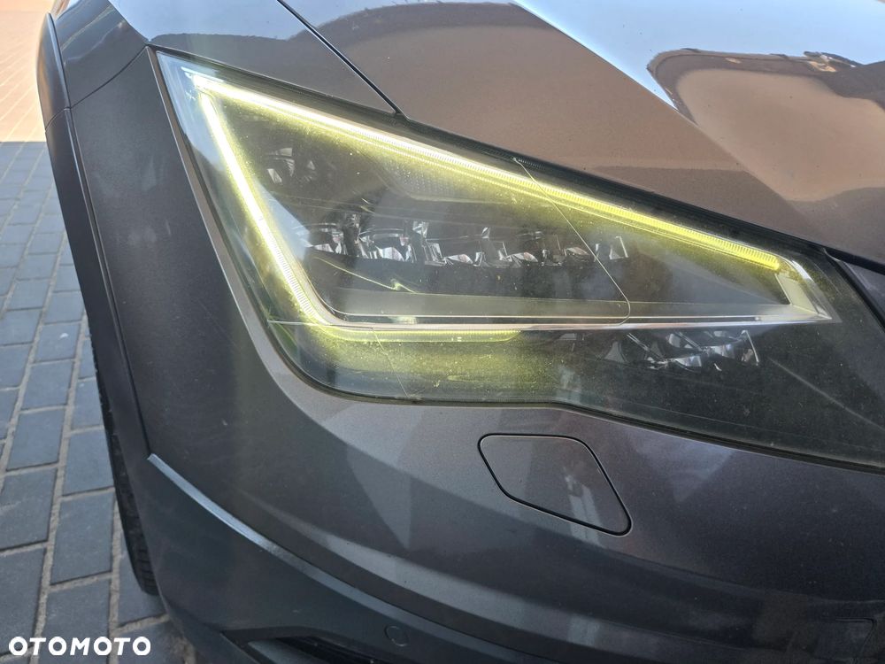 Seat Leon 2.0 TDI Xcellence S&S DSG - 23