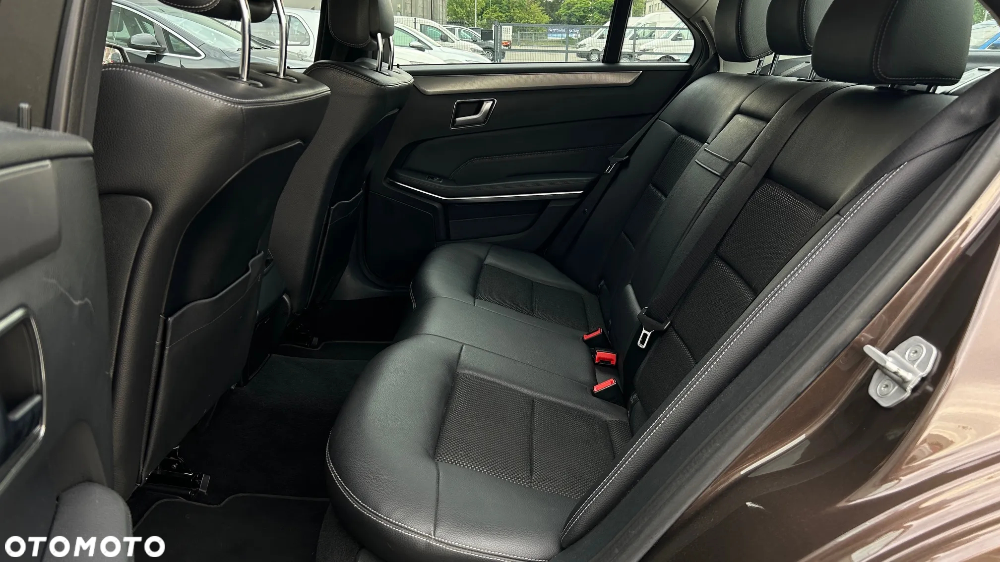 Mercedes-Benz Klasa E 220 BlueTEC 4-Matic Elegance - 13