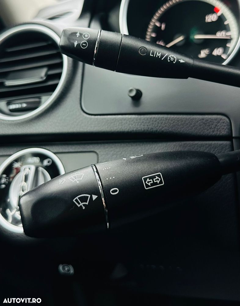 Mercedes-Benz C 220 CDI 7G-TRONIC Avantgarde Edition - 28