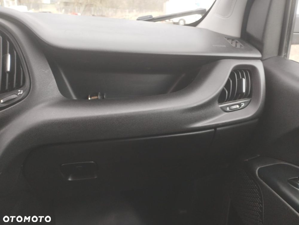 Fiat Doblo Chłodnia 105KM 2 zasilania chłodni Klima - 17