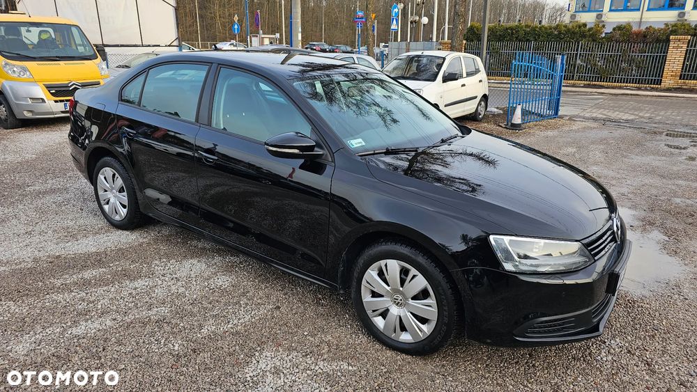 Volkswagen Jetta 1.6 TDI Comfortline - 31